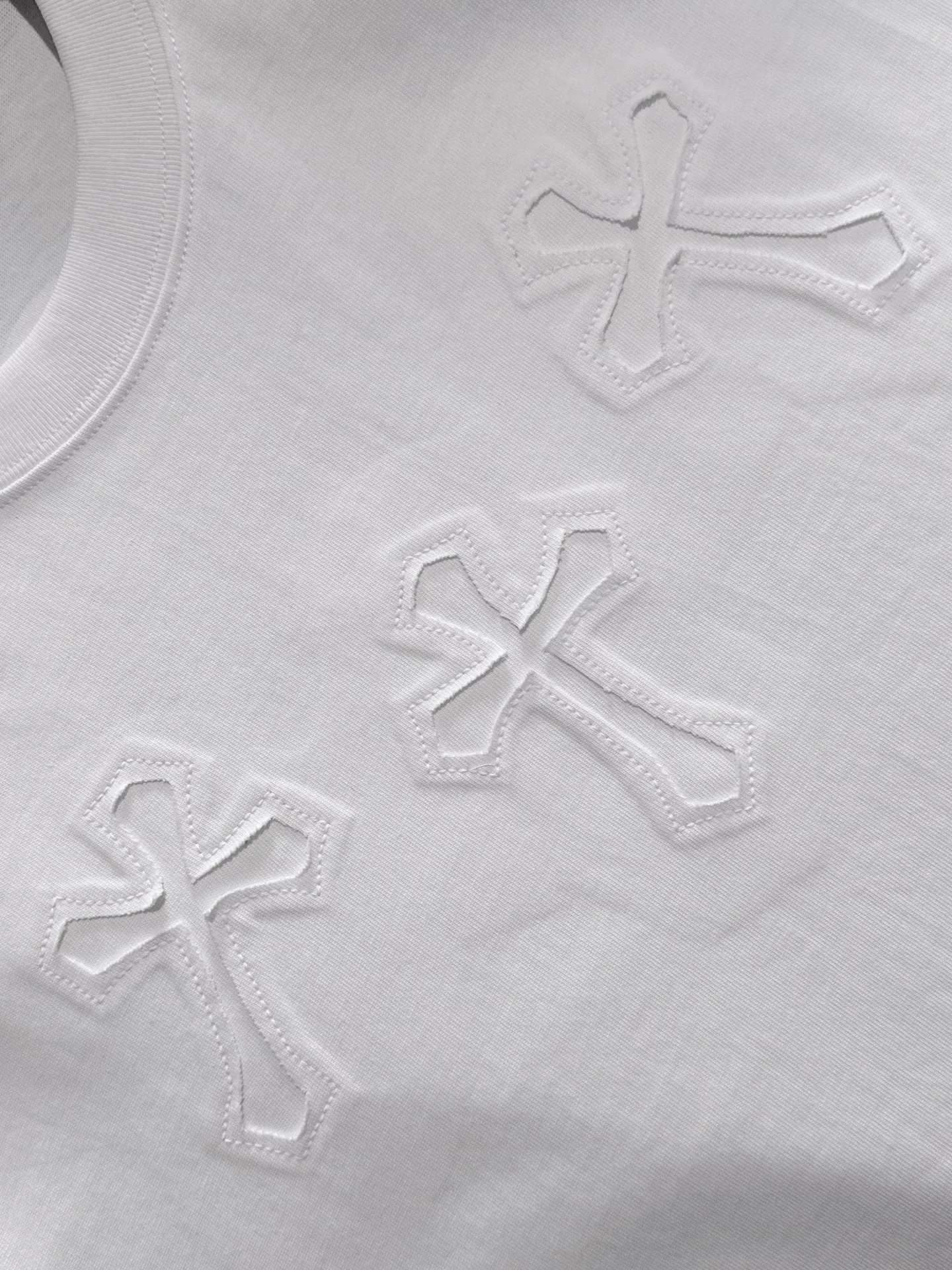 🅿️260 Croxin 2꯭0꯭2꯭5 new spring and summer models ❤️ Original ⌚️ high version The fabric is made of 280 grams of high-density pure cotton. No deformation or shrinkage. Process introduction: double thread movement, washing + front and rear precision 10,000-needle imported machine embroidery SIZE: M to 4XL